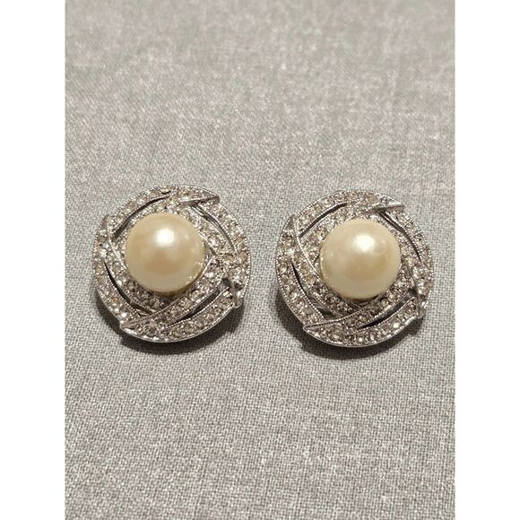 Clip On Earrings - Picture 2 of 7